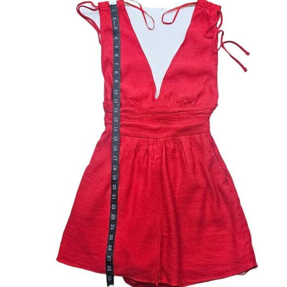 Women's Red Rayon Deep V-Neck Romper With Pockets Size X-Small NWT - Picture 13 of 13